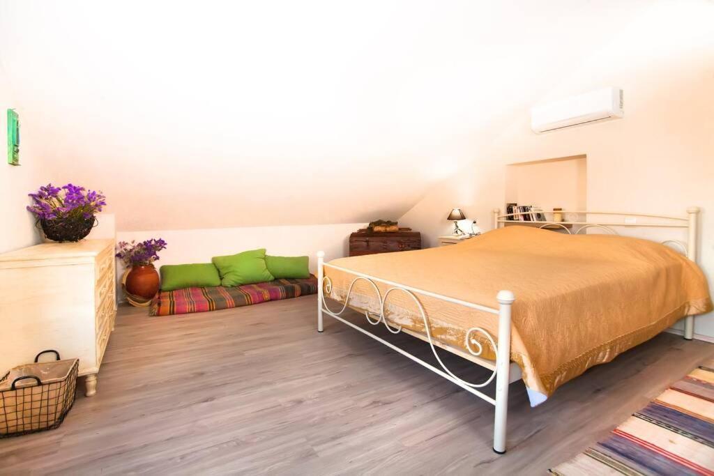Nikis Seaside House Villa Vlichadia Eksteriør bilde